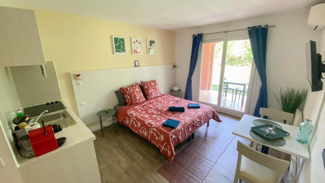 Joli Studio Camargue Lou Rouge Arles Exterior photo